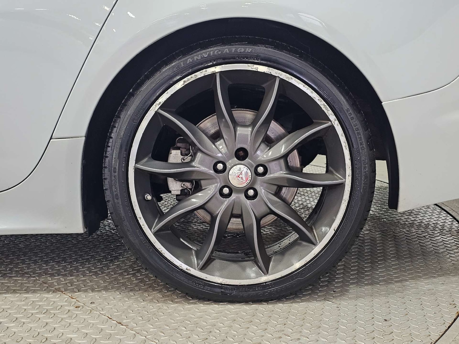 Used Jaguar XF 2015 for sale - 76972381: Photo 26