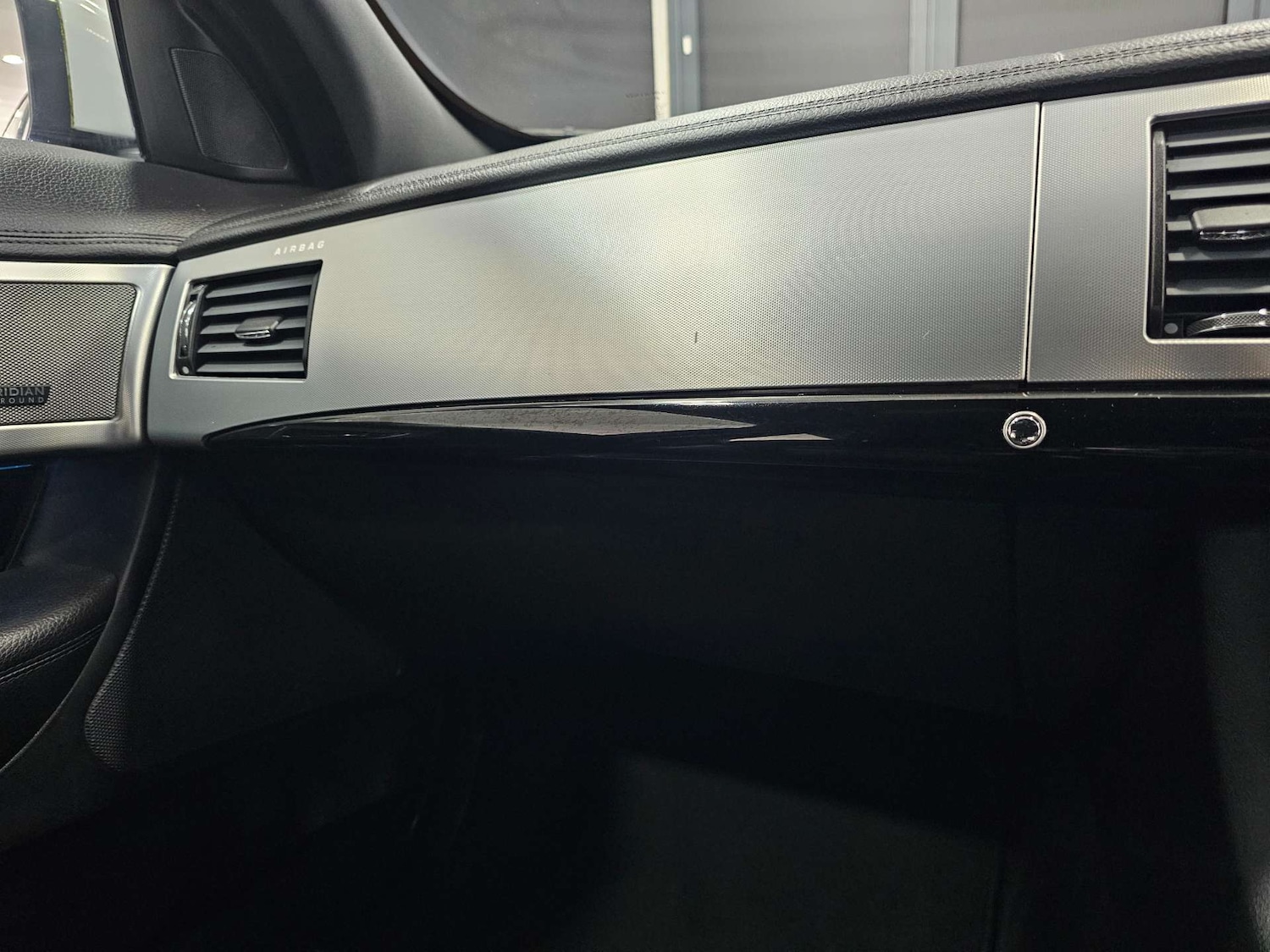 Used Jaguar XF 2015 for sale - 76972381: Photo 71