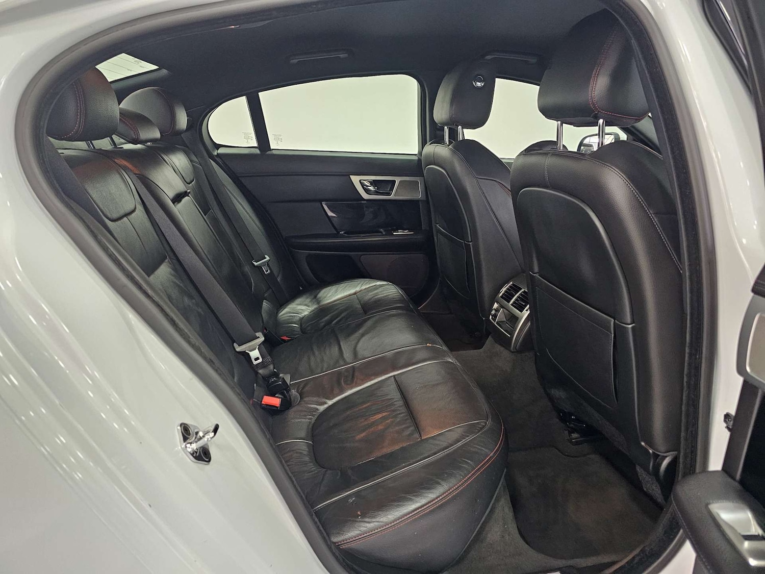 Used Jaguar XF 2015 for sale - 76972381: Photo 75