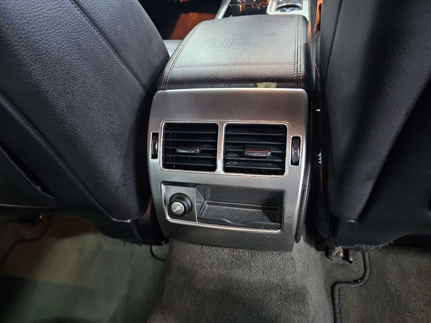 Used Jaguar XF 2015 for sale - 76972381: Photo 79