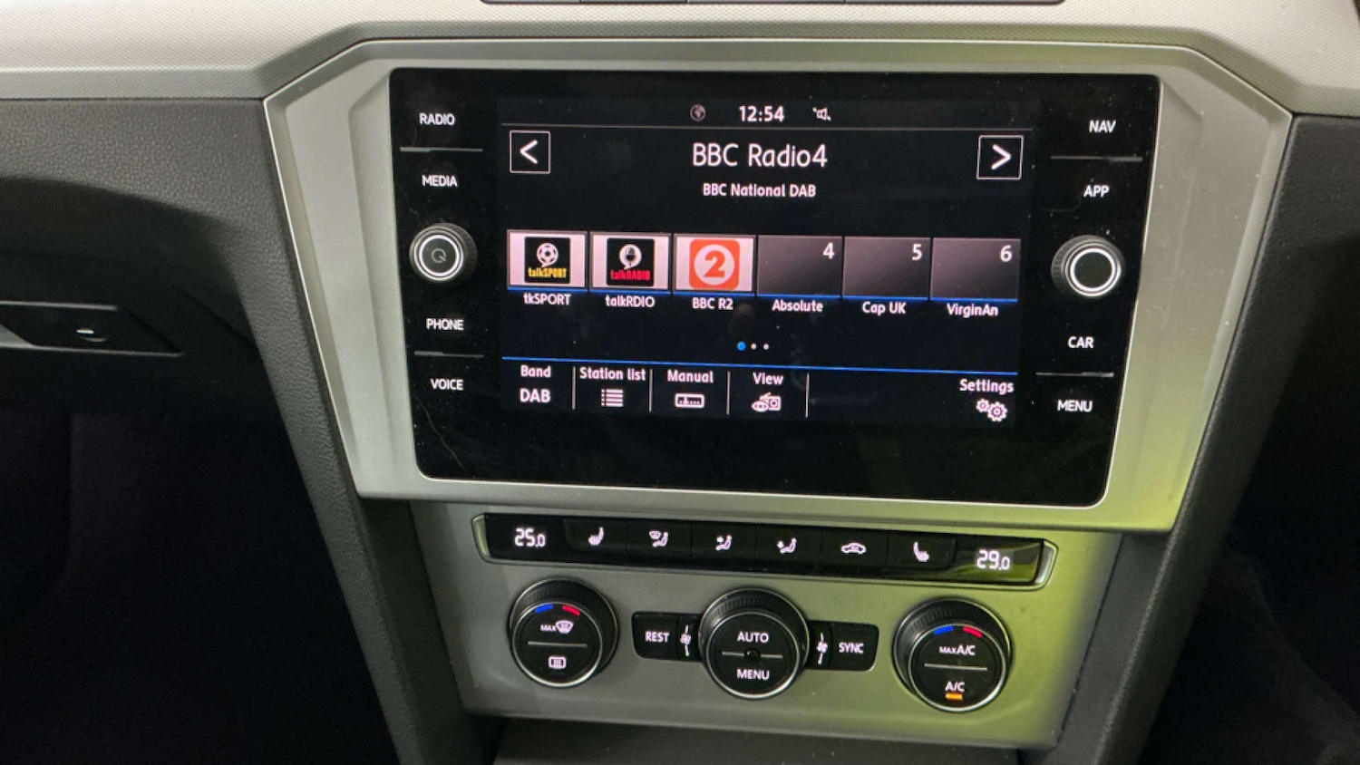 Used Volkswagen Passat 2018 for sale - 77187817: Photo 14