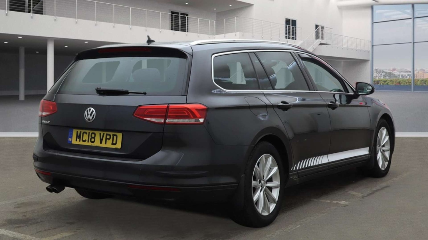 Used Volkswagen Passat 2018 for sale - 77187817: Photo 5