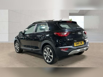 Used Kia Stonic 2018 for sale - 79346169: Photo