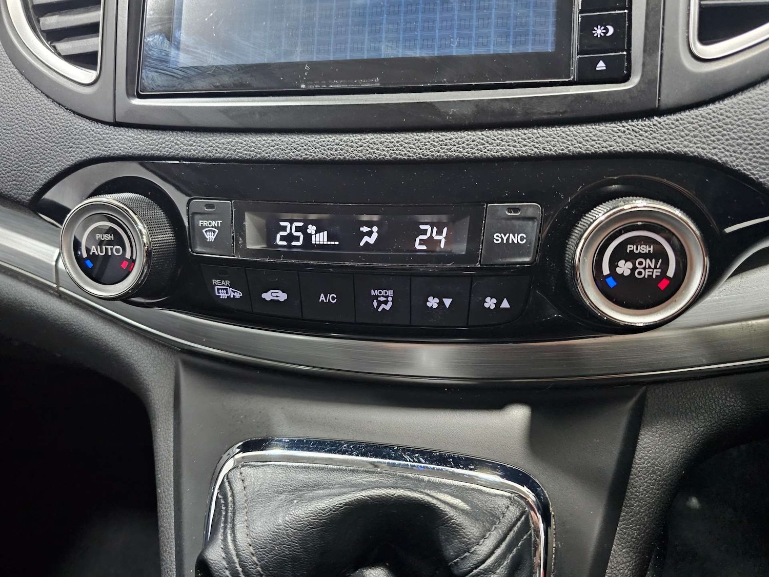 Used Honda CR-V 2018 for sale - 77745571: Photo 10