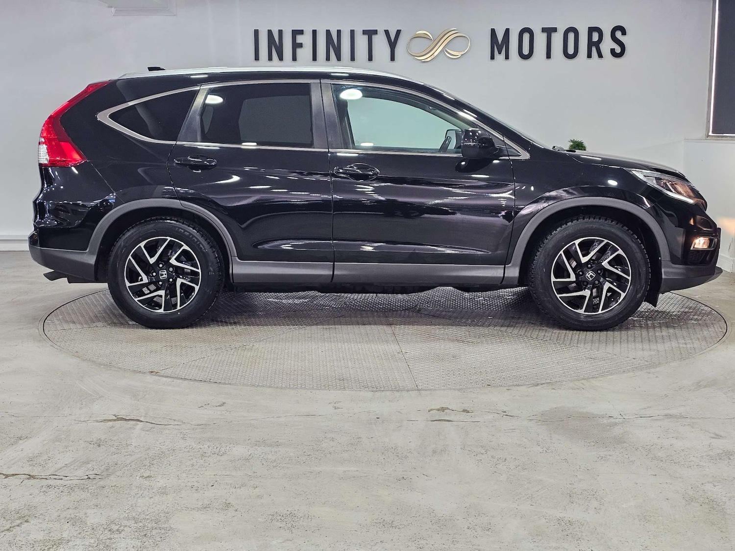 Used Honda CR-V 2018 for sale - 77745571: Photo 34