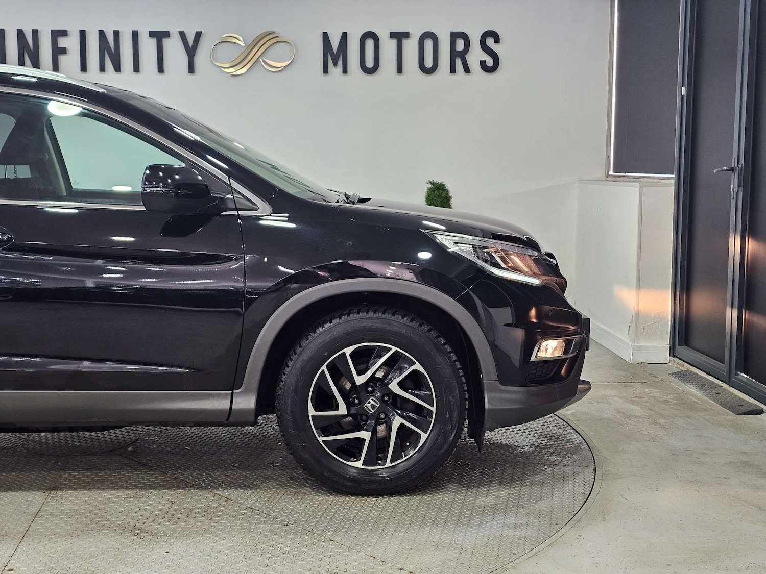 Used Honda CR-V 2018 for sale - 77745571: Photo 35