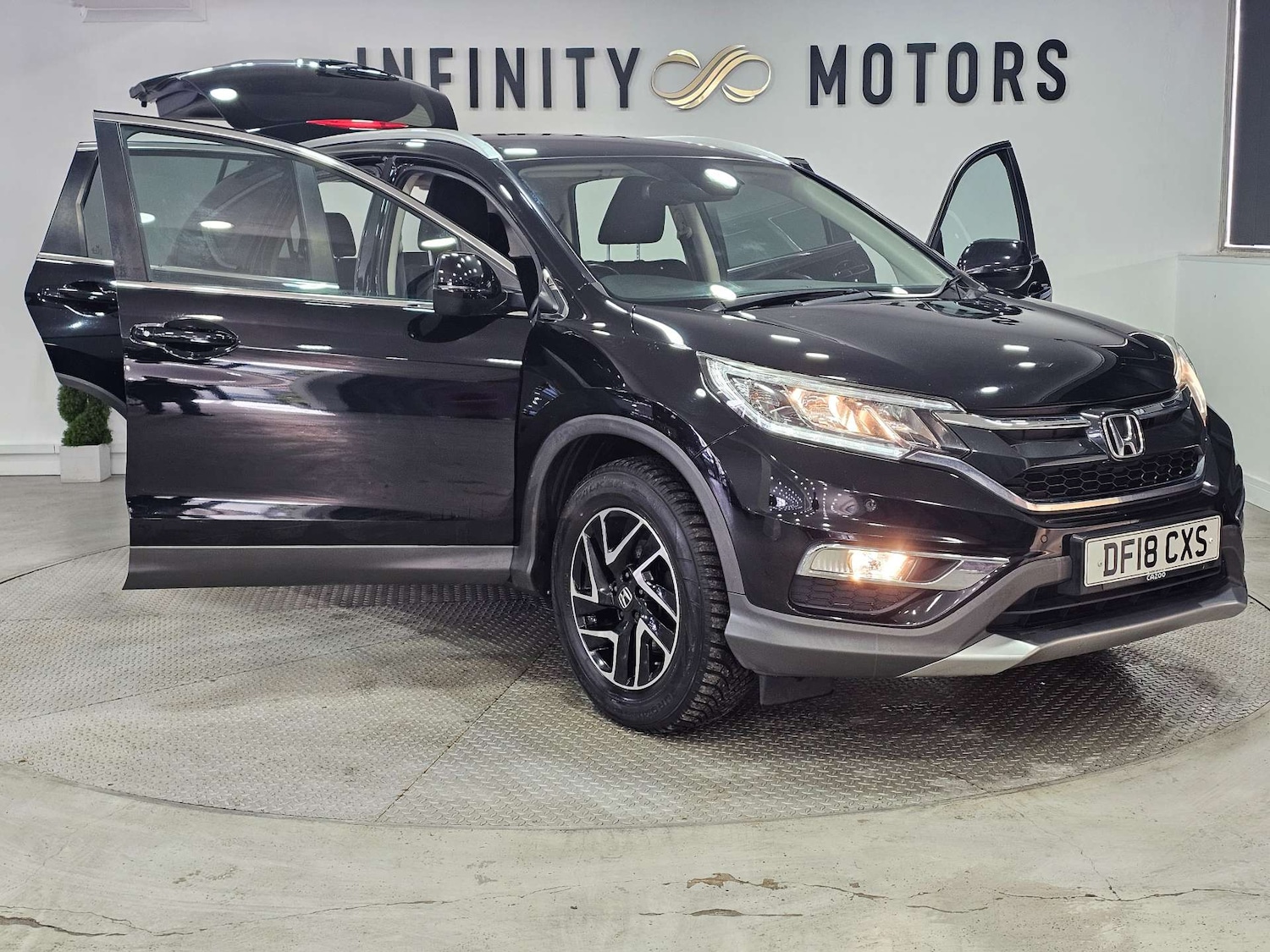 Used Honda CR-V 2018 for sale - 77745571: Photo 41