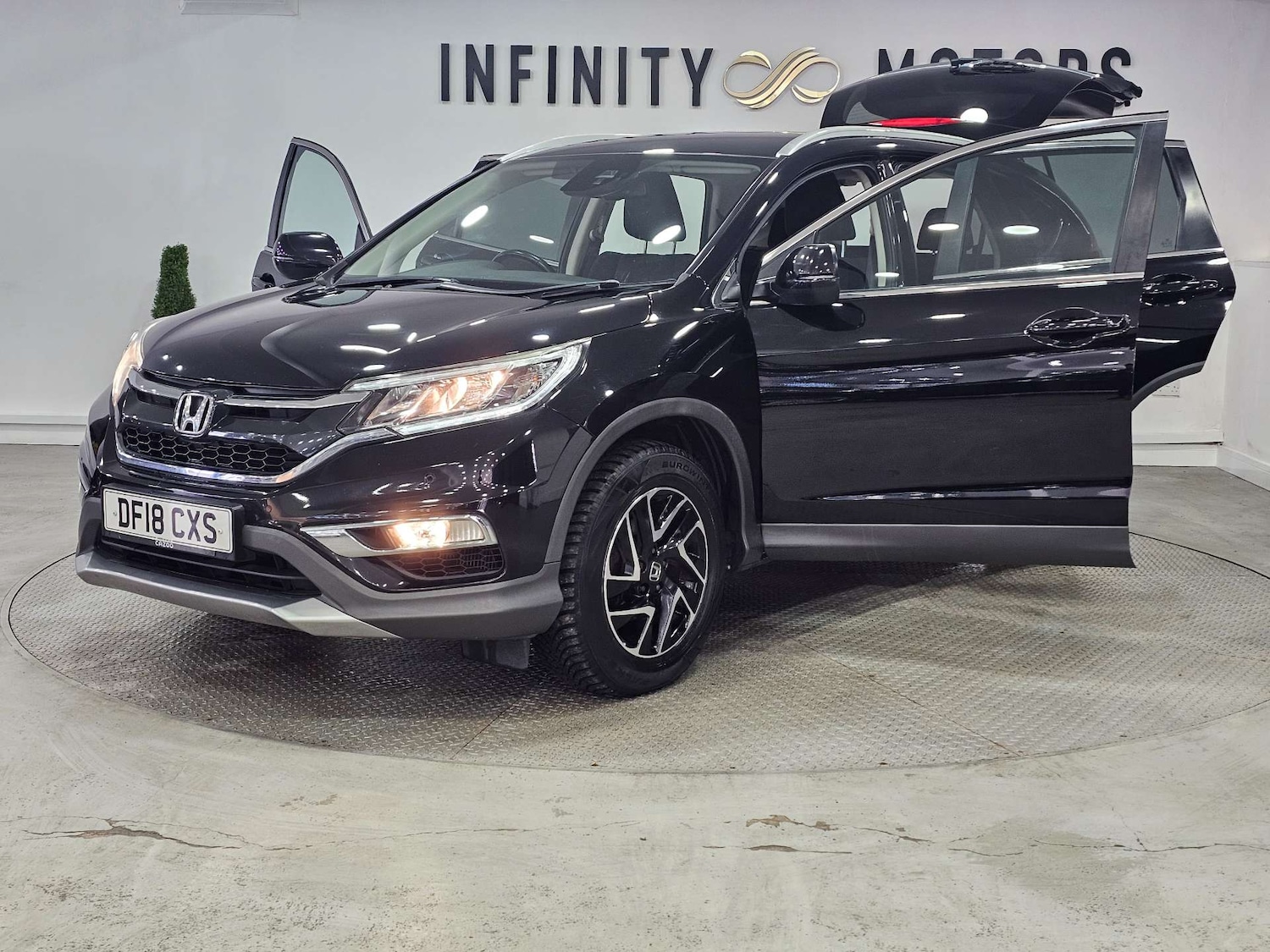 Used Honda CR-V 2018 for sale - 77745571: Photo 43