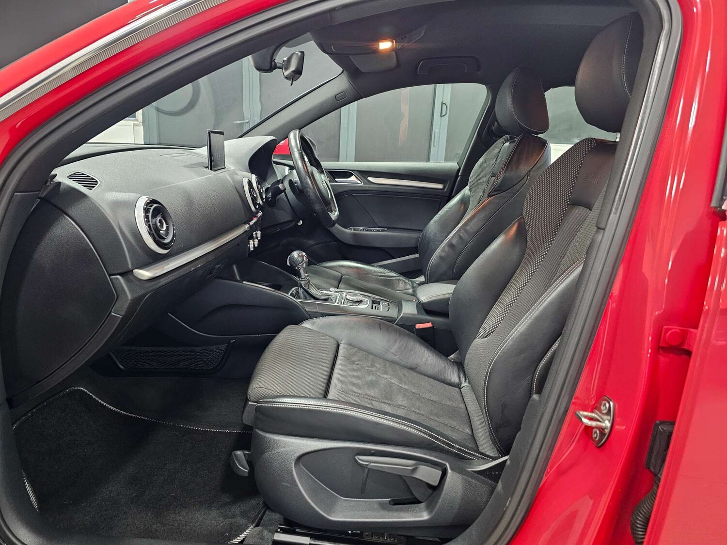 Used Audi A3 2015 for sale - 76972318: Photo 87