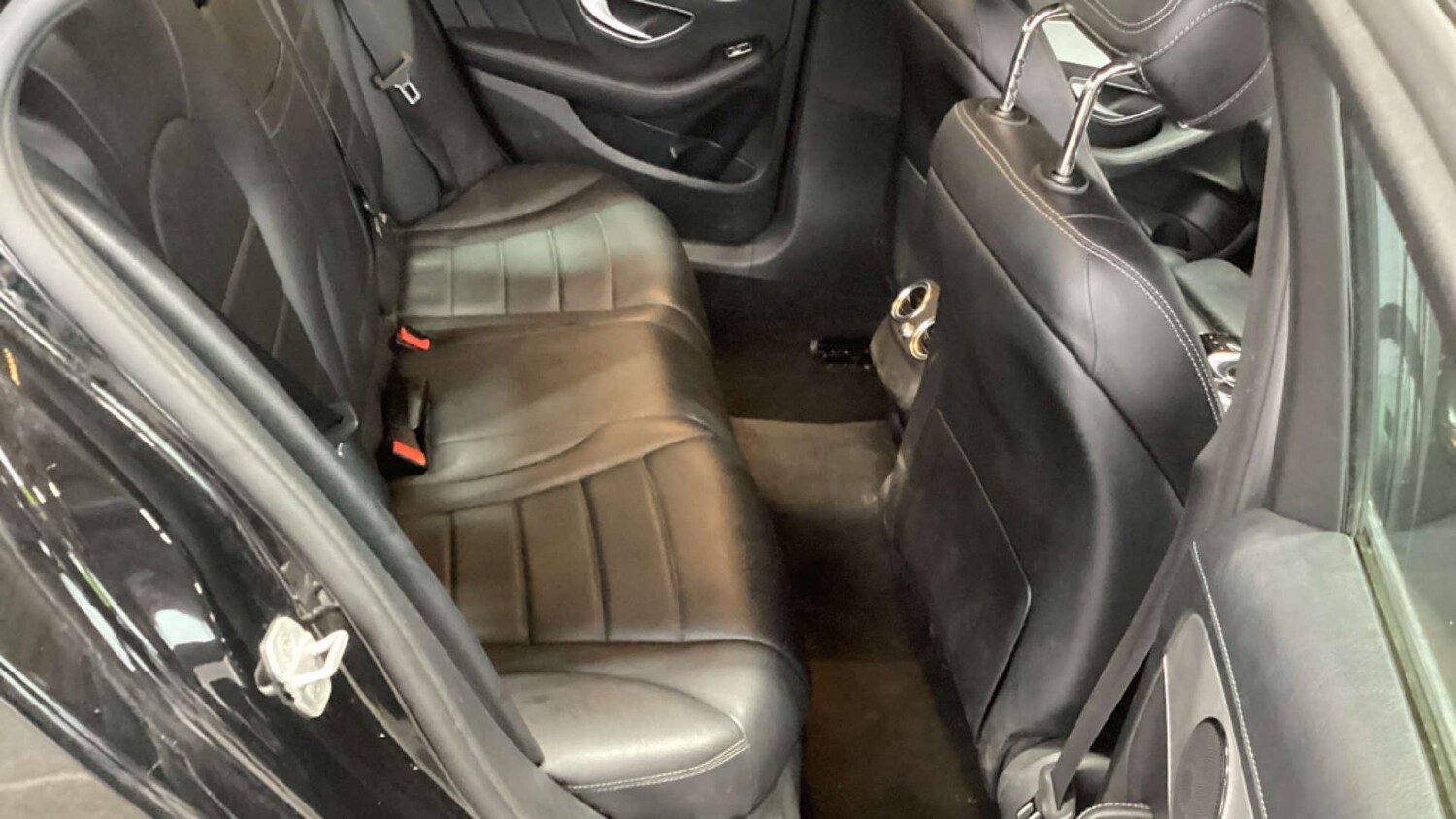 Used Mercedes-Benz C Class 2015 for sale - 77845582: Photo 11