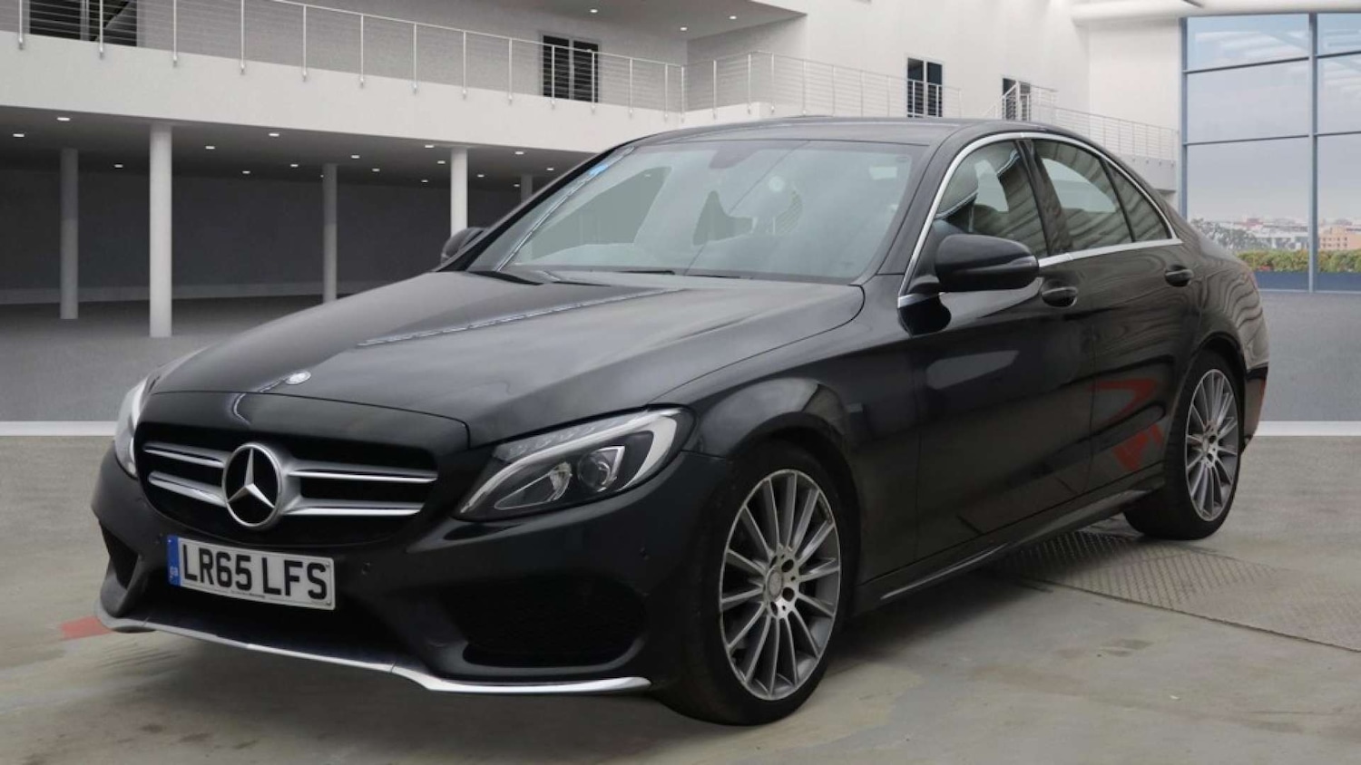 Used Mercedes-Benz C Class 2015 for sale - 77845582: Photo 3