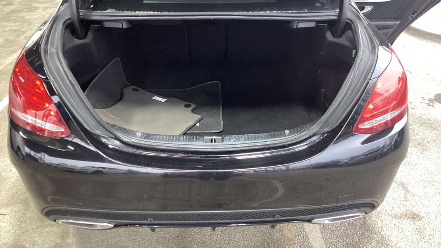 Used Mercedes-Benz C Class 2015 for sale - 77845582: Photo 9