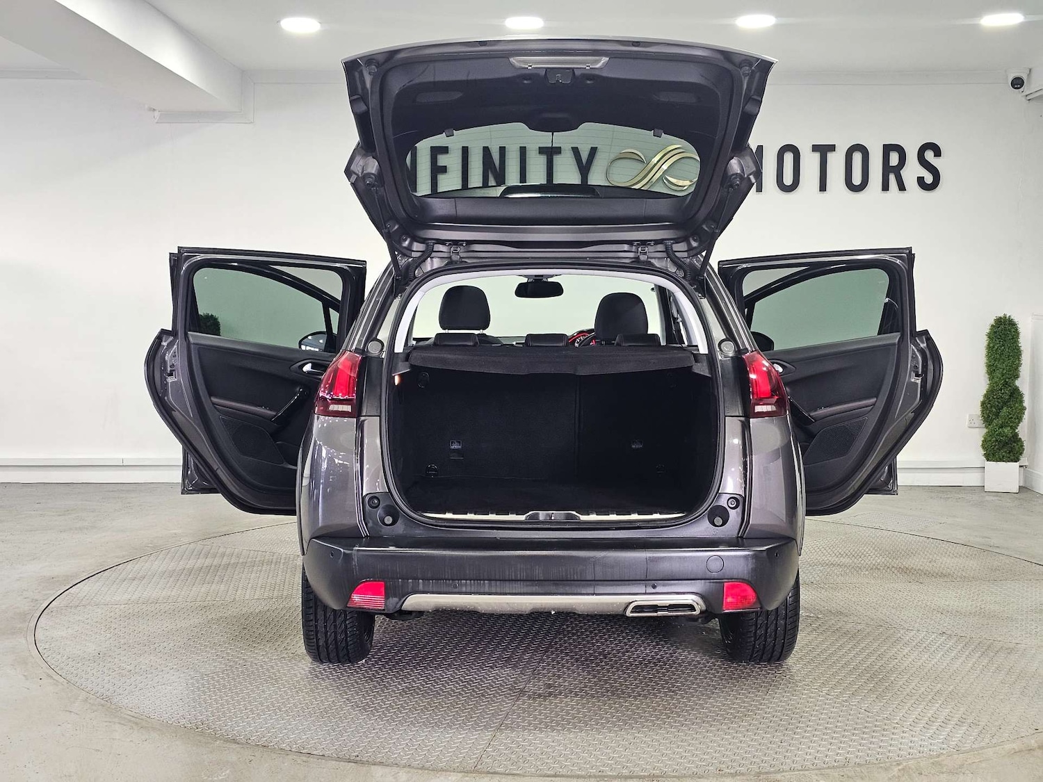 Used Peugeot 2008 2018 for sale - 76972462: Photo 46