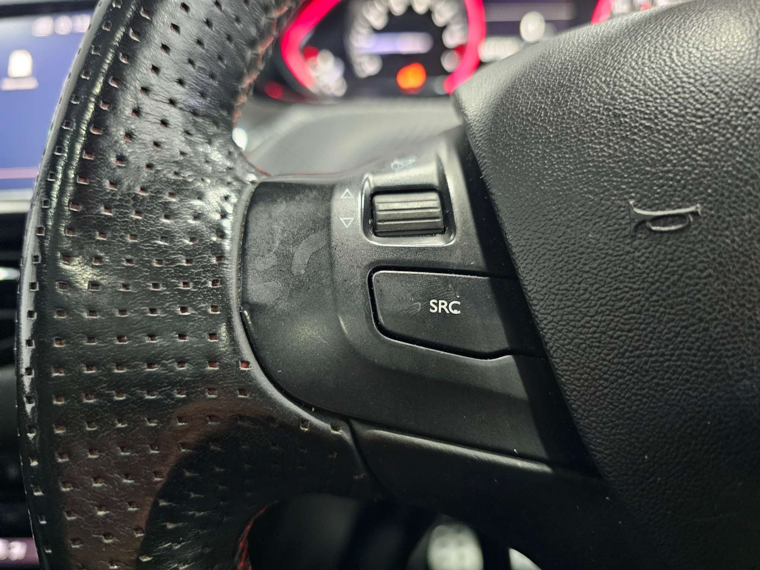 Used Peugeot 2008 2018 for sale - 76972462: Photo 58