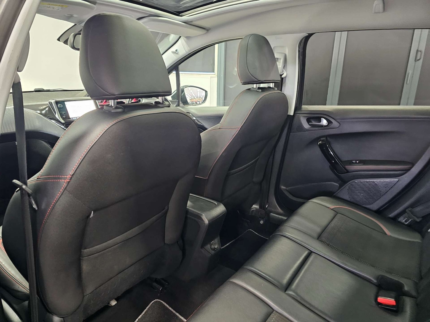 Used Peugeot 2008 2018 for sale - 76972462: Photo 81