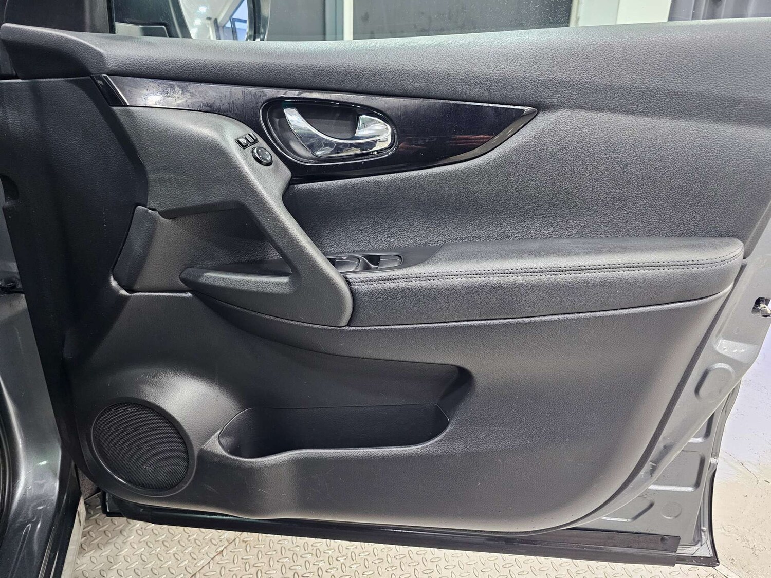 Used Nissan Qashqai 2017 for sale - 76972388: Photo 50