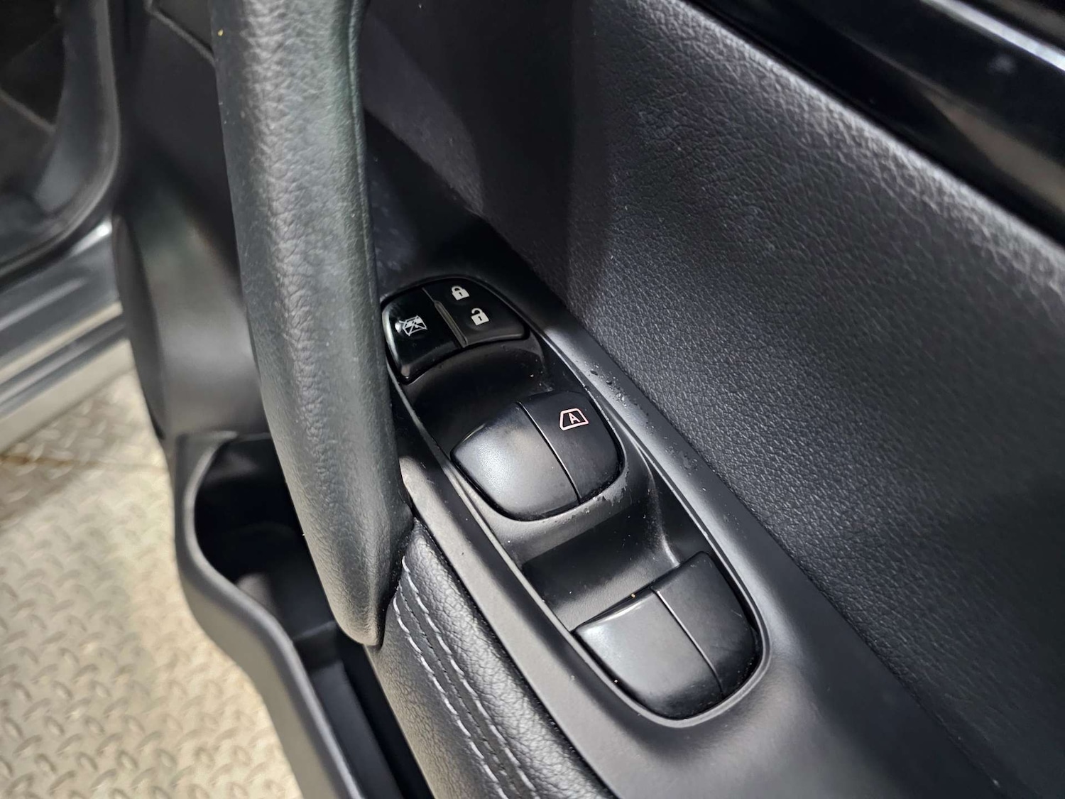 Used Nissan Qashqai 2017 for sale - 76972388: Photo 51