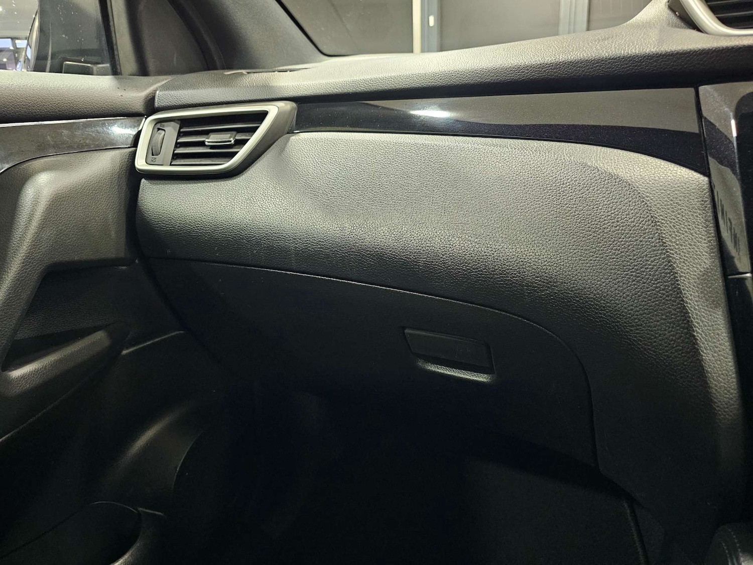 Used Nissan Qashqai 2017 for sale - 76972388: Photo 75