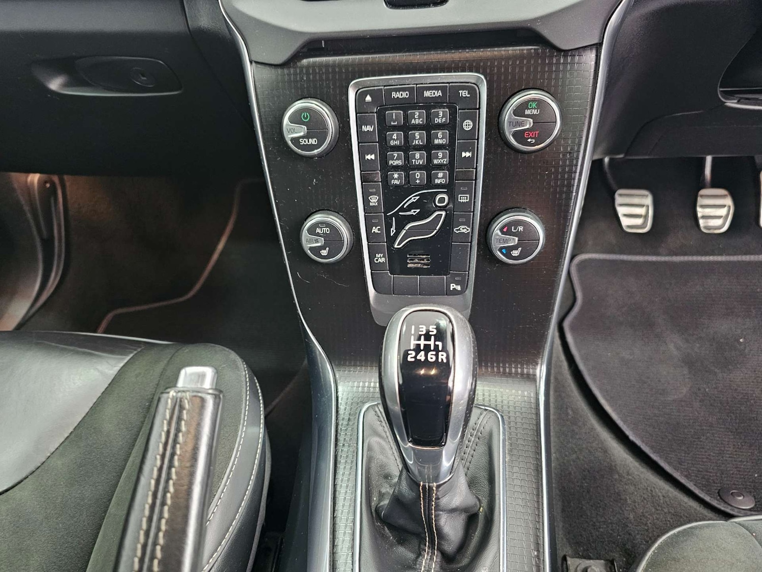 Used Volvo V40 2017 for sale - 78143865: Photo 14