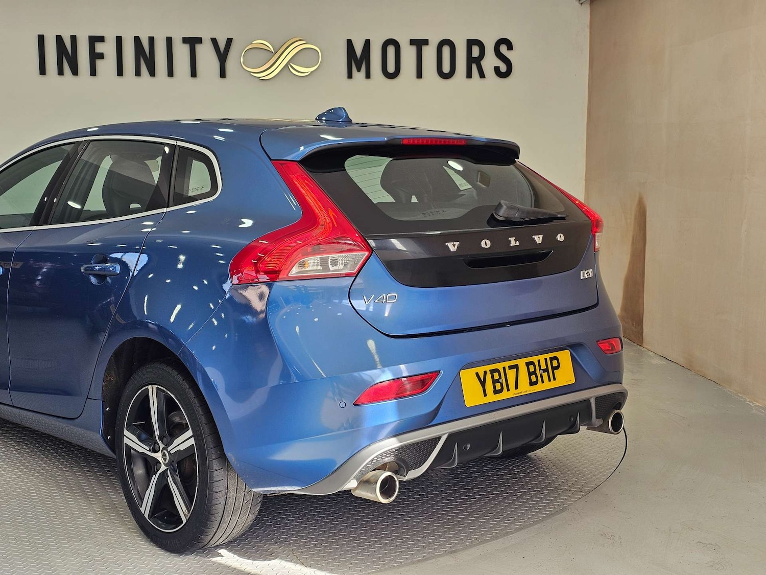 Used Volvo V40 2017 for sale - 78143865: Photo 33