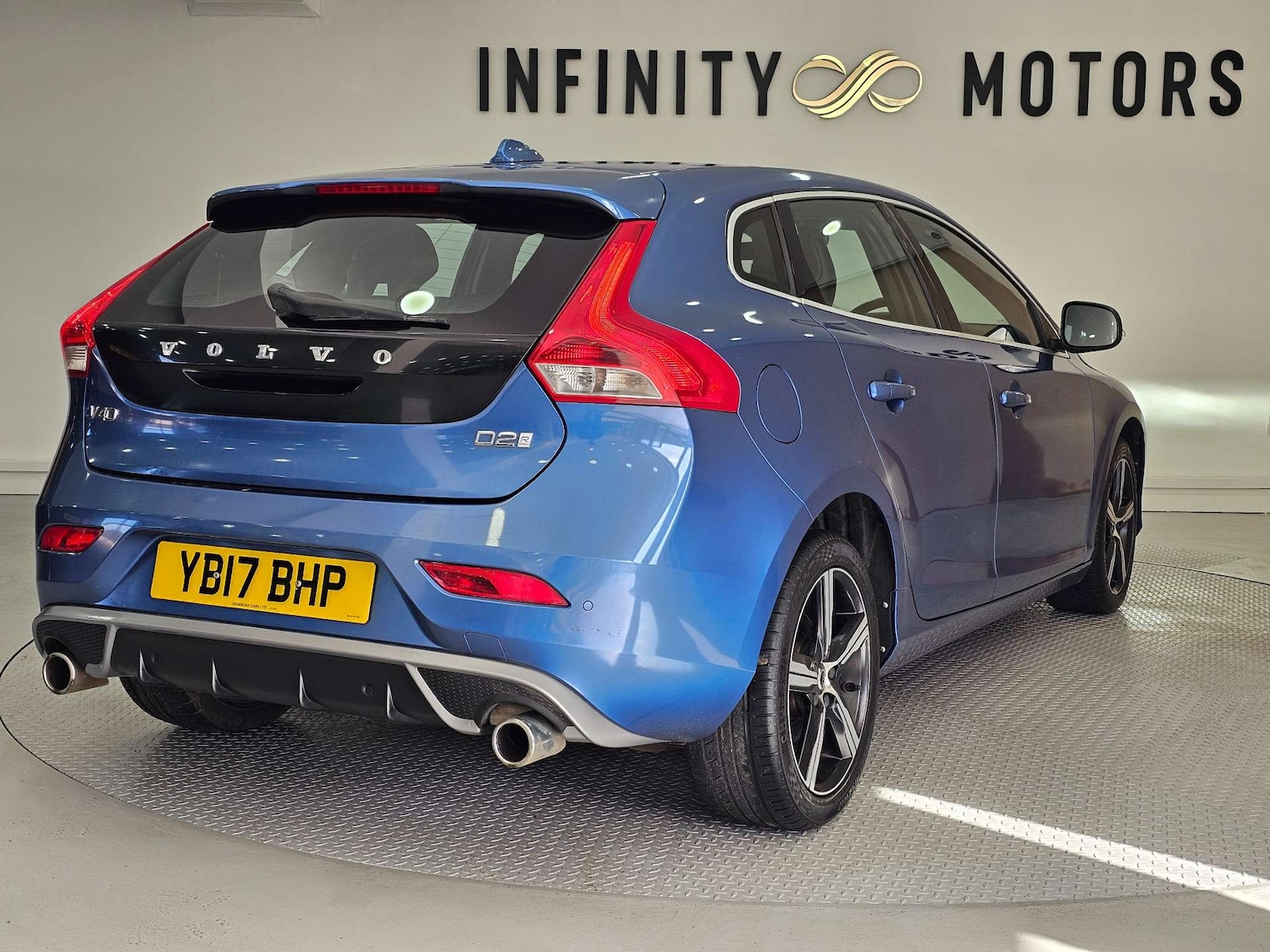 Used Volvo V40 2017 for sale - 78143865: Photo 41