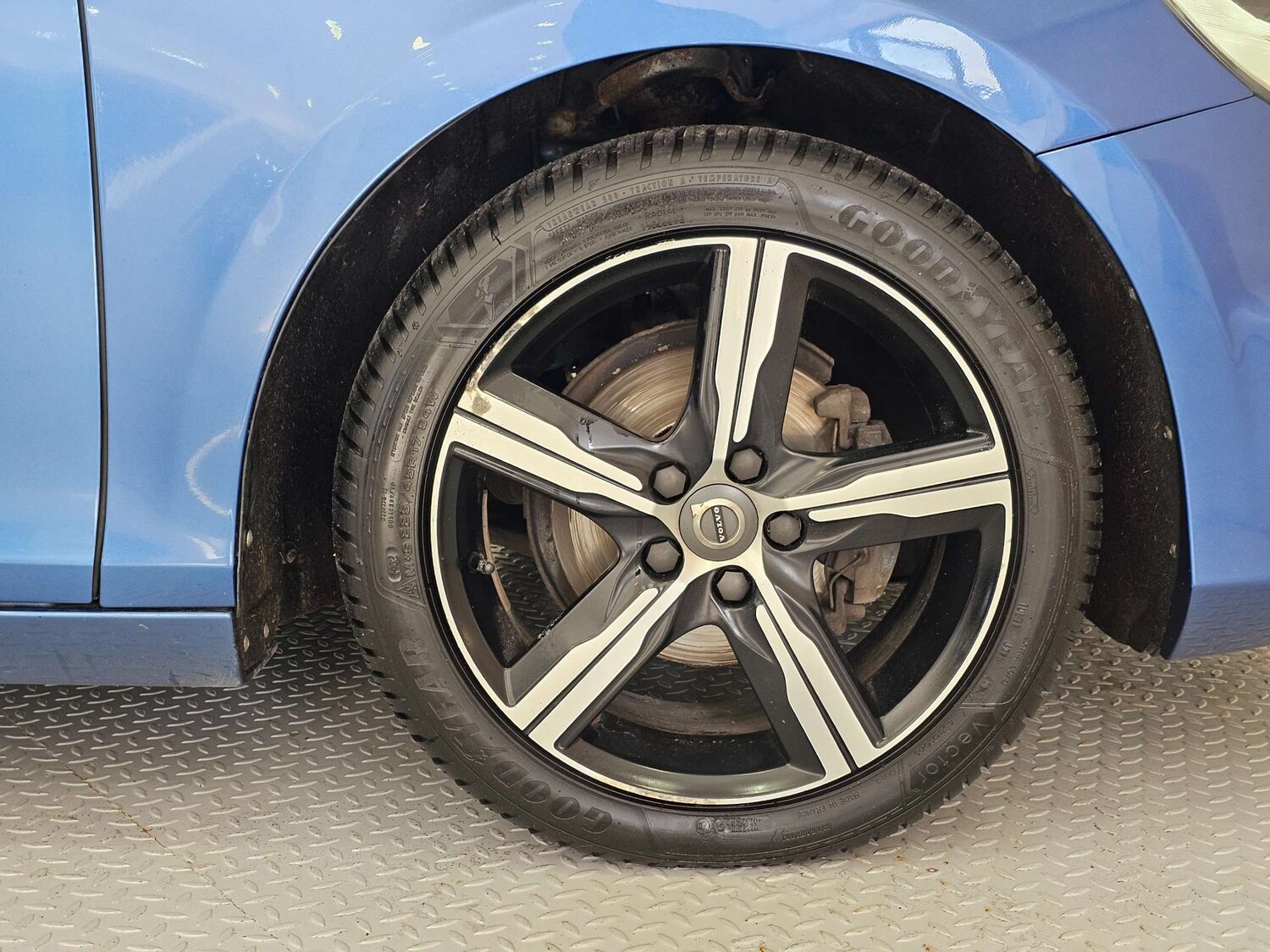 Used Volvo V40 2017 for sale - 78143865: Photo 49