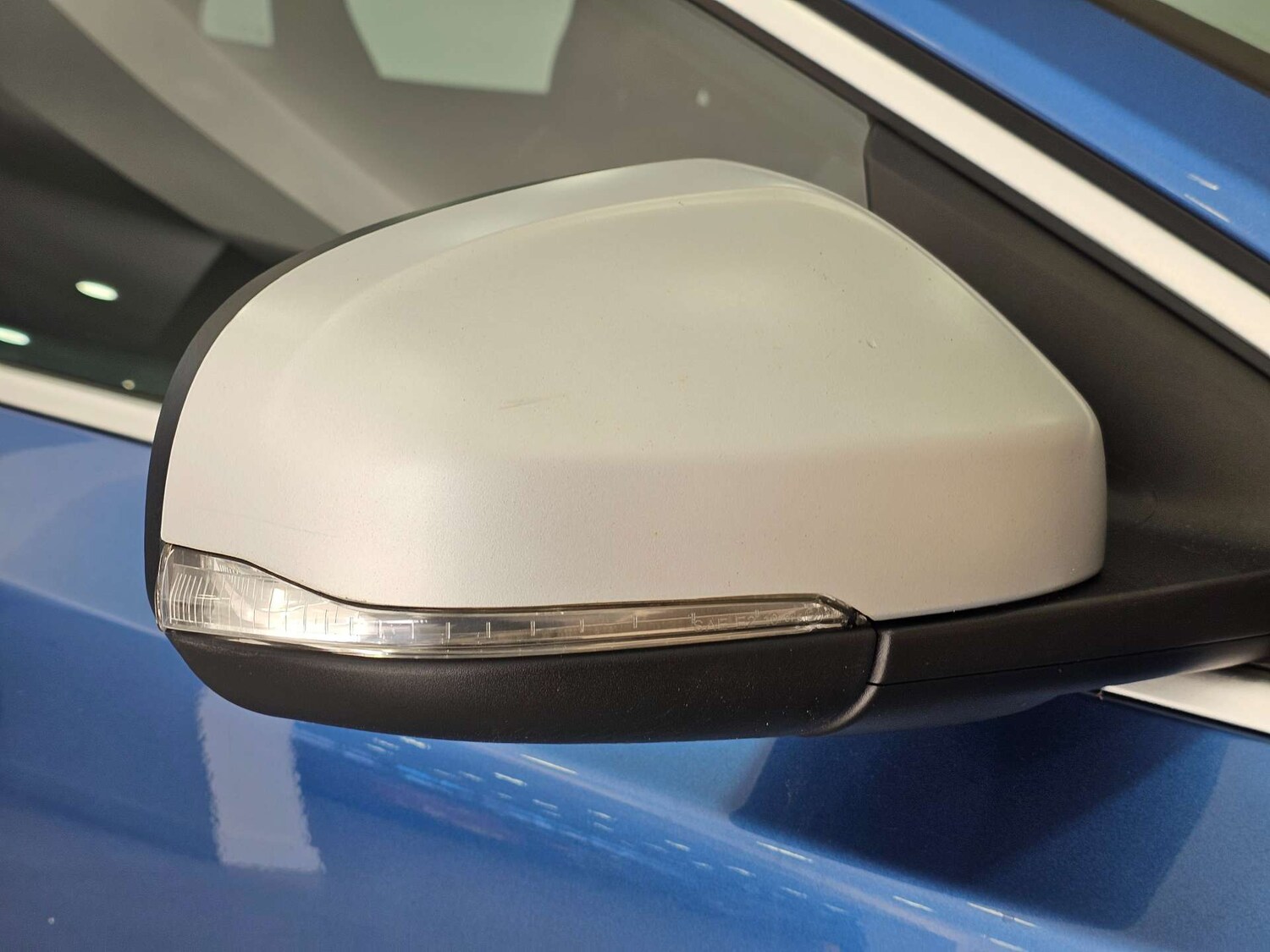 Used Volvo V40 2017 for sale - 78143865: Photo 50