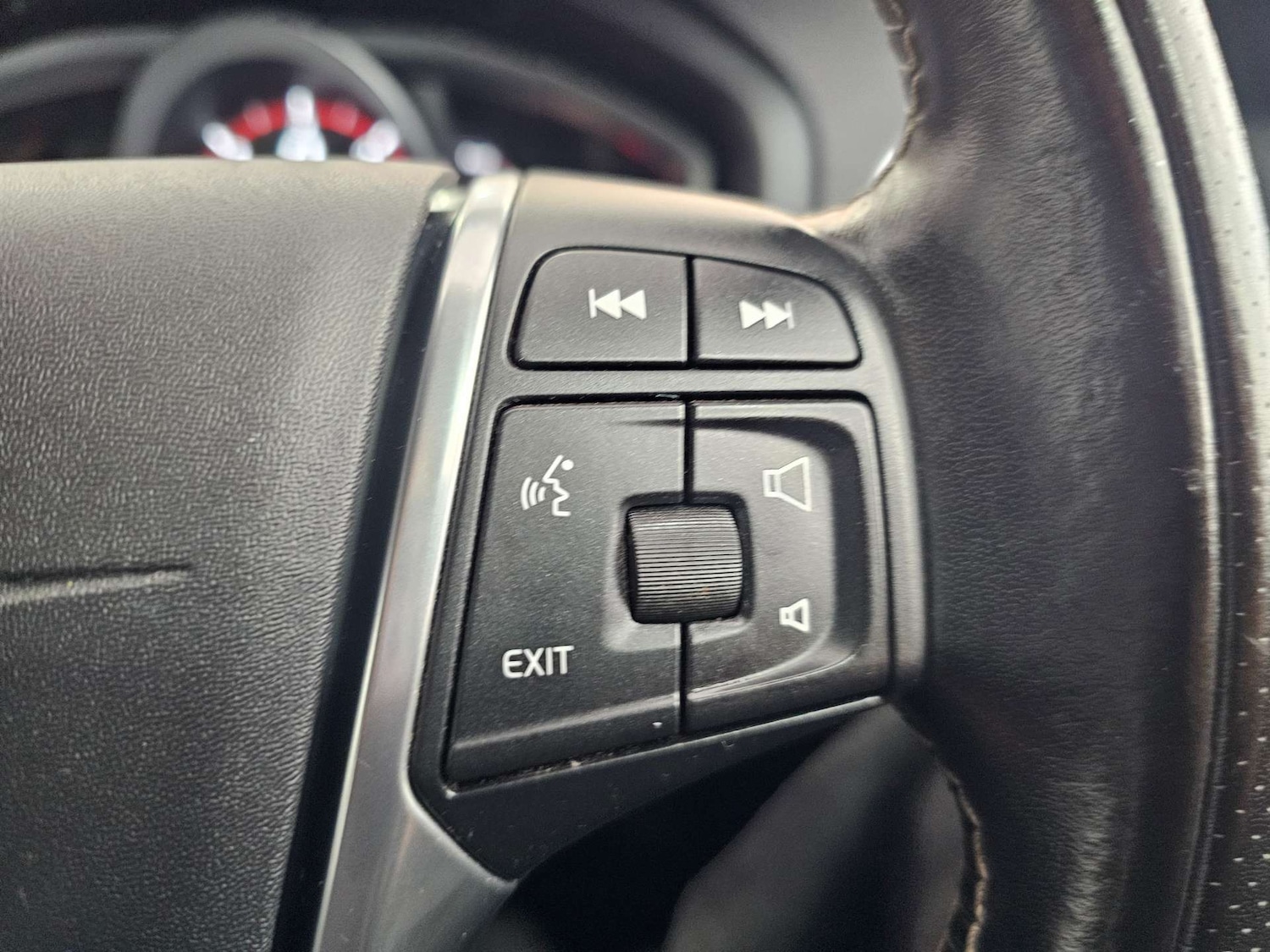 Used Volvo V40 2017 for sale - 78143865: Photo 55