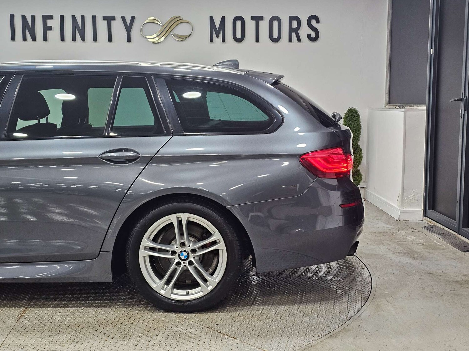 Used BMW 5 Series 2017 for sale - 77688288: Photo 17