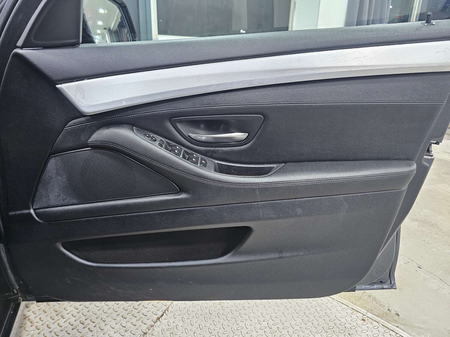 Used BMW 5 Series 2017 for sale - 77688288: Photo 48