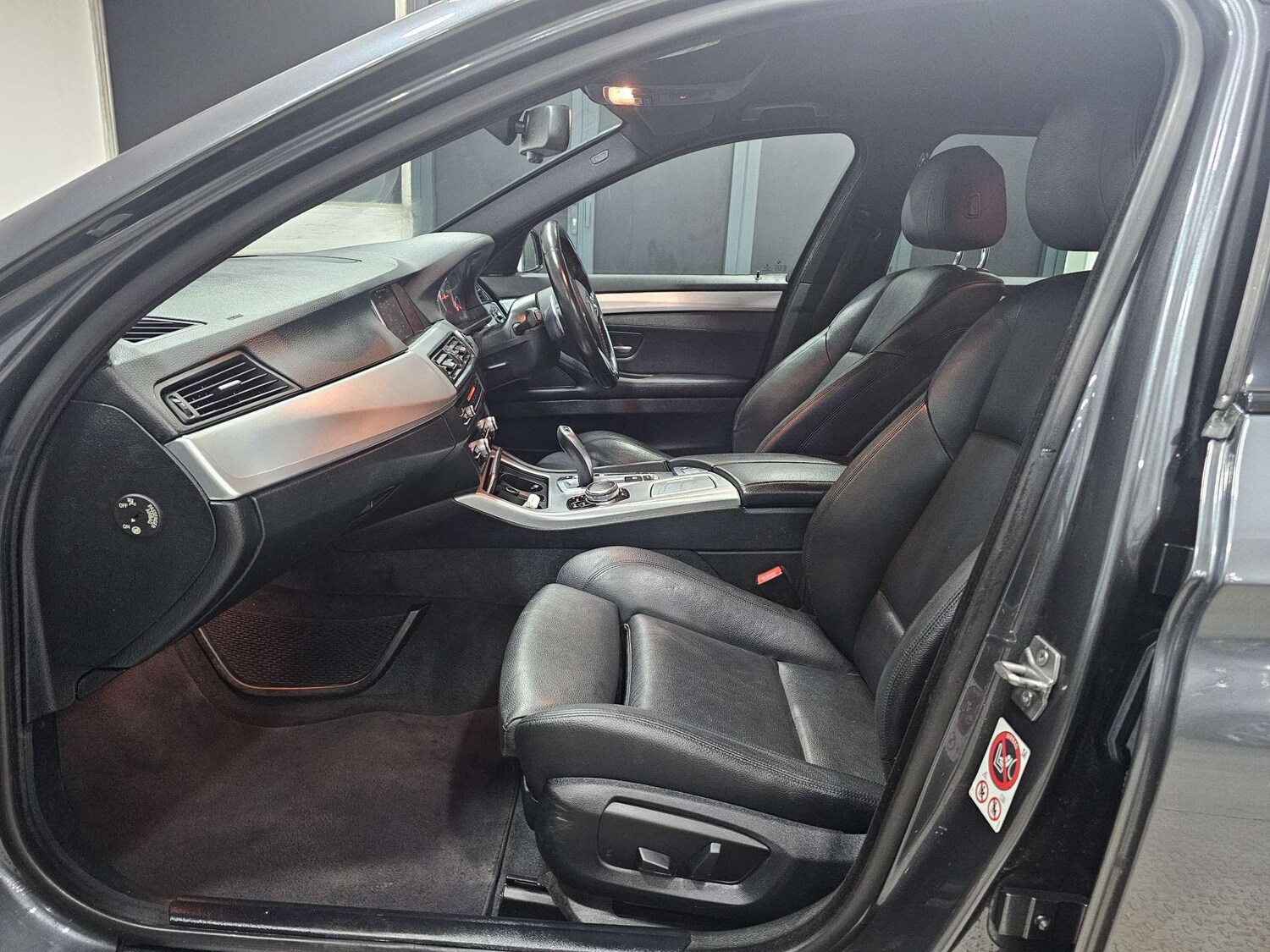 Used BMW 5 Series 2017 for sale - 77688288: Photo 85