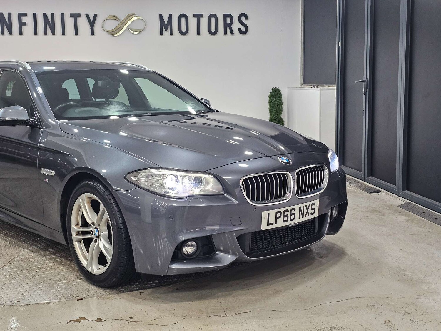 Used BMW 5 Series 2017 for sale - 77688288: Photo 9