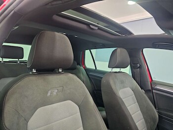 Used Volkswagen Golf 2016 for sale - 78468997: Photo