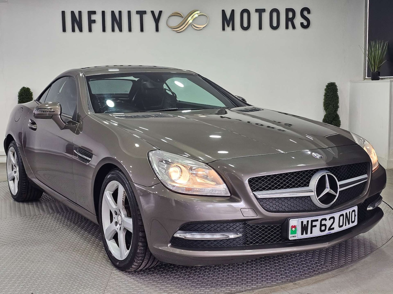 Used Mercedes-Benz SLK 2012 for sale - 78190073: Photo 1