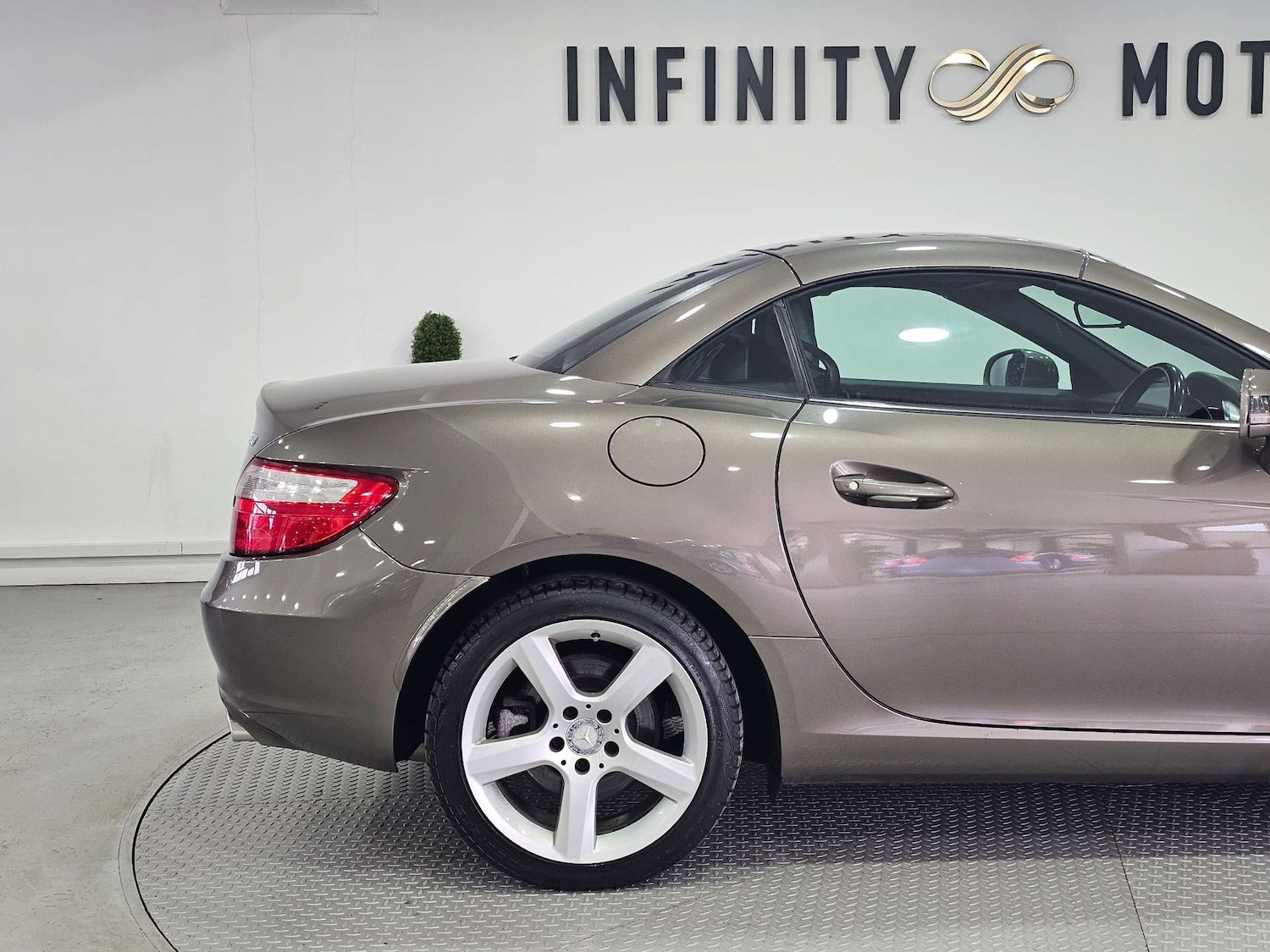 Used Mercedes-Benz SLK 2012 for sale - 78190073: Photo 37