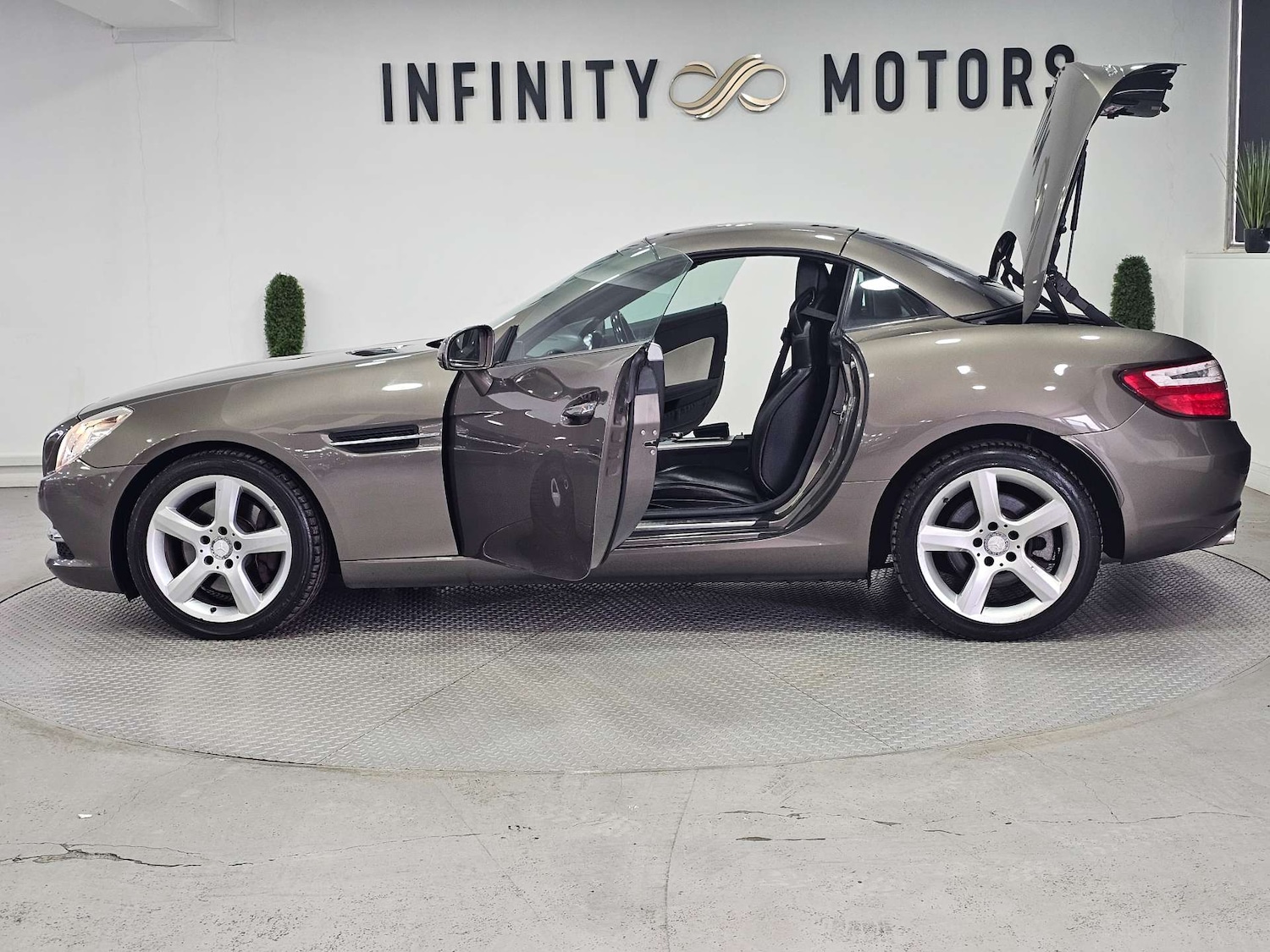 Used Mercedes-Benz SLK 2012 for sale - 78190073: Photo 46