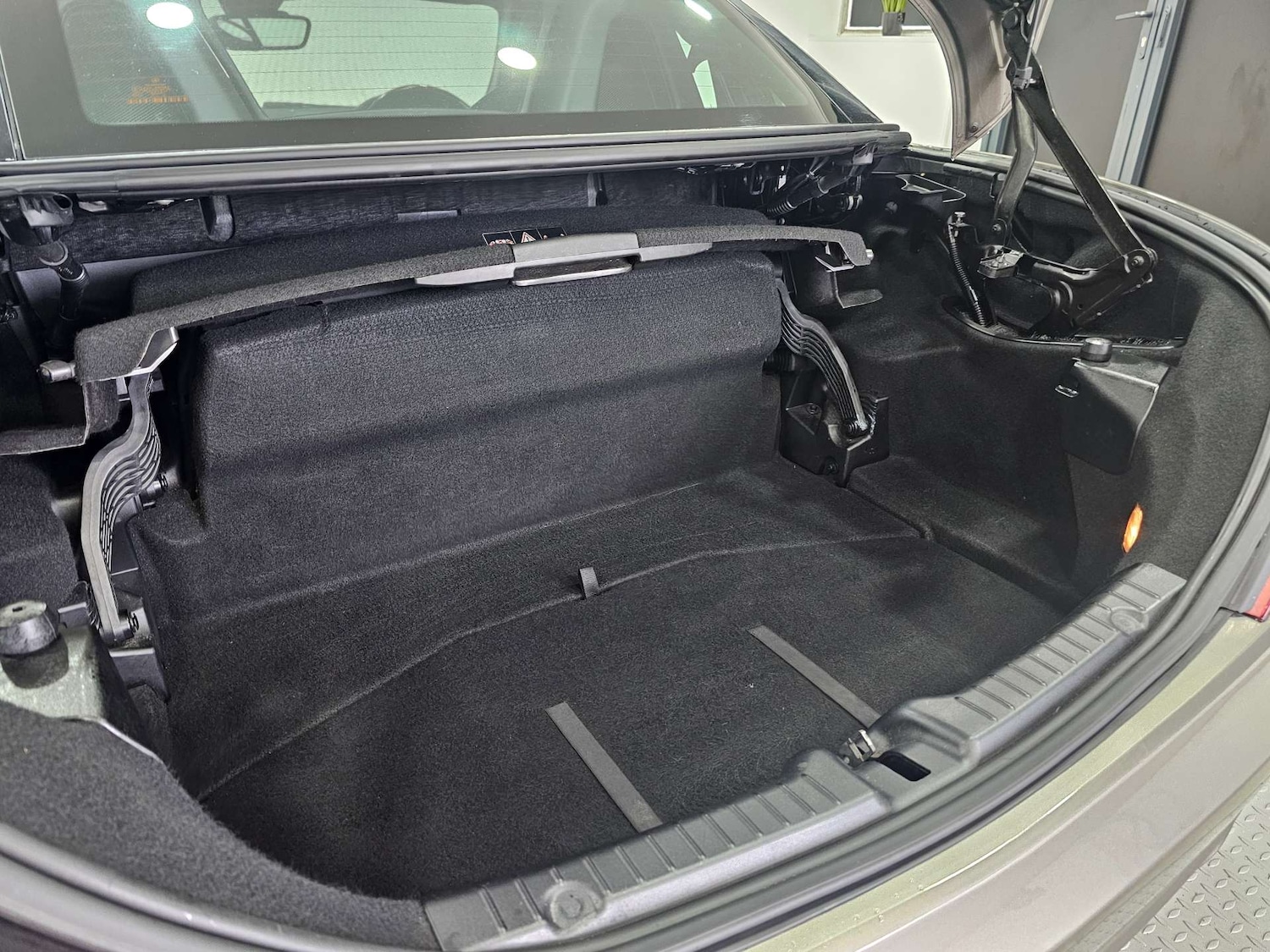 Used Mercedes-Benz SLK 2012 for sale - 78190073: Photo 52