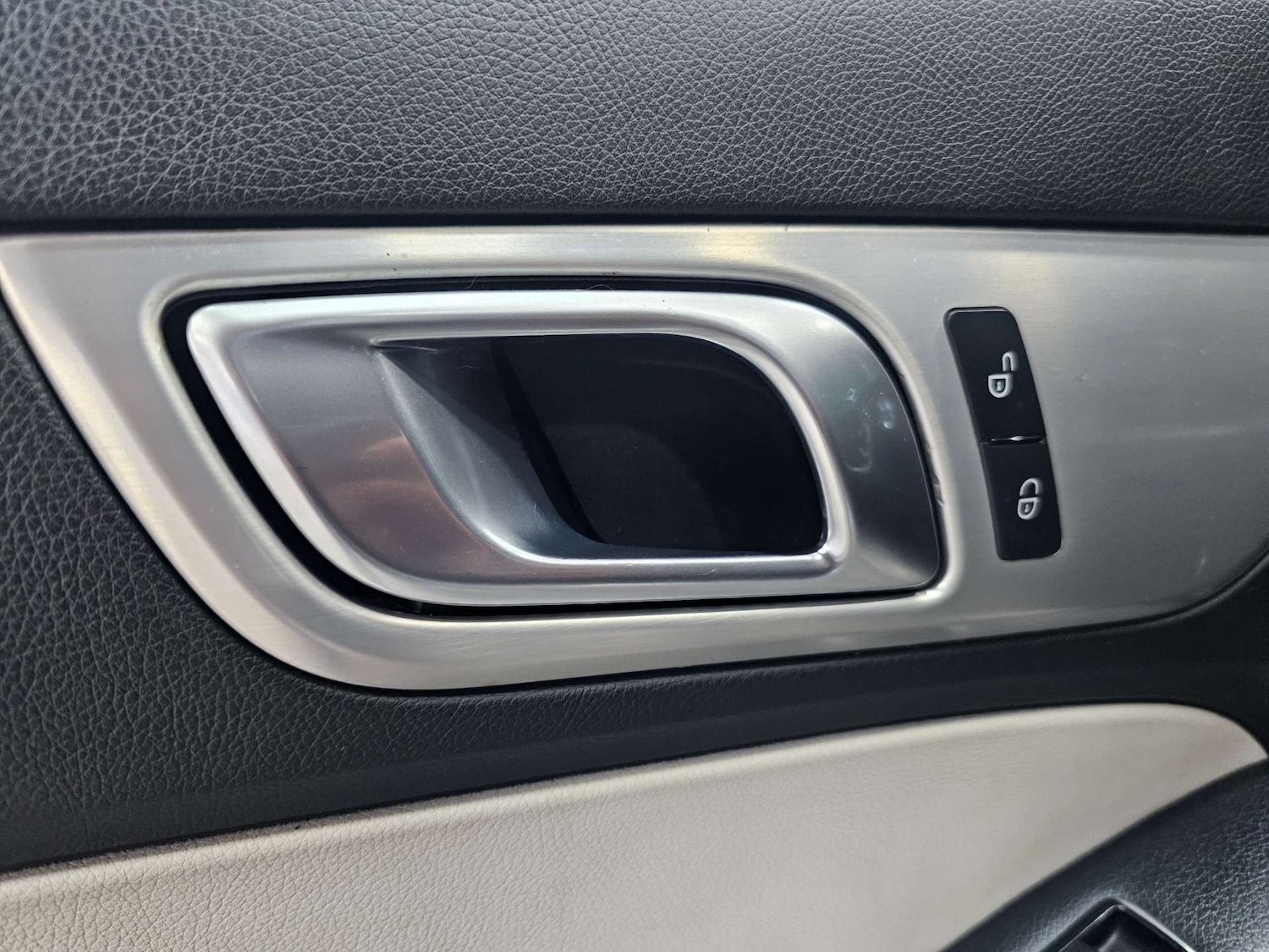 Used Mercedes-Benz SLK 2012 for sale - 78190073: Photo 78