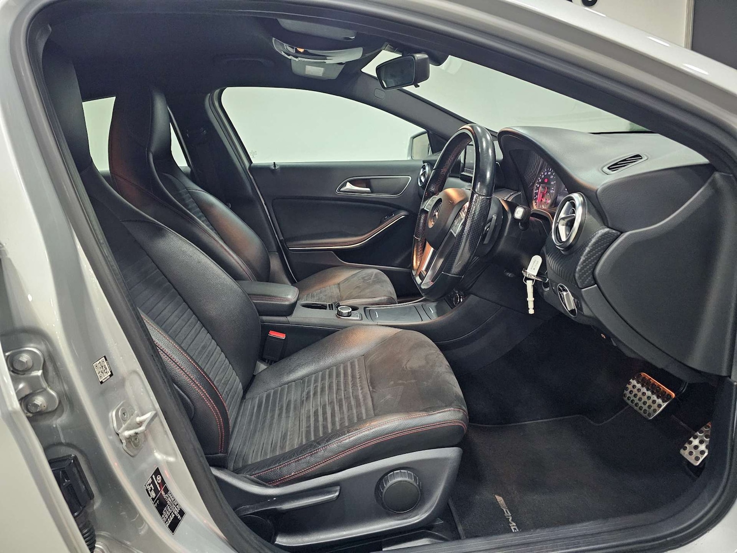 Used Mercedes-Benz A-Class 2014 for sale - 77161974: Photo 2