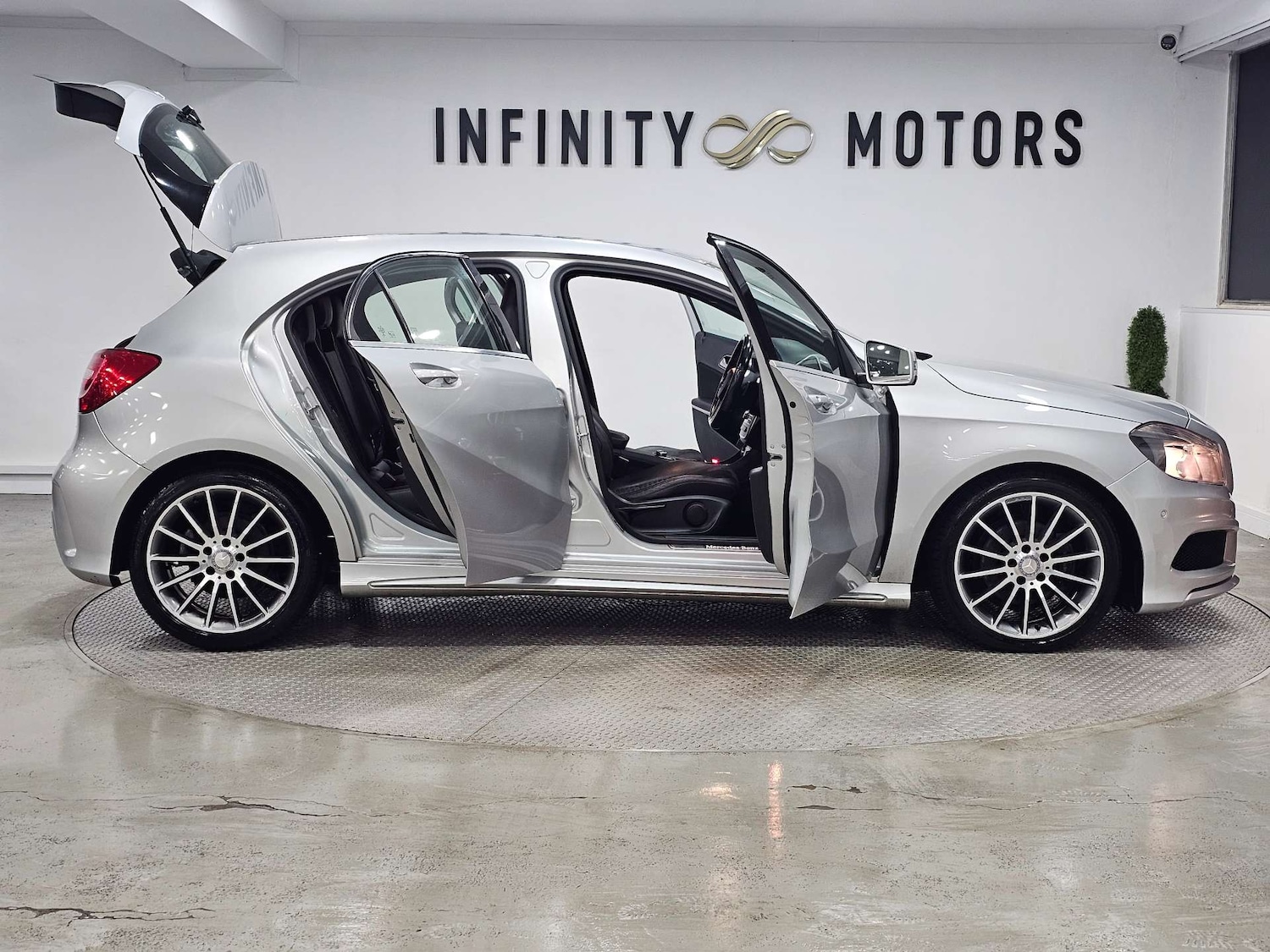 Used Mercedes-Benz A-Class 2014 for sale - 77161974: Photo 42