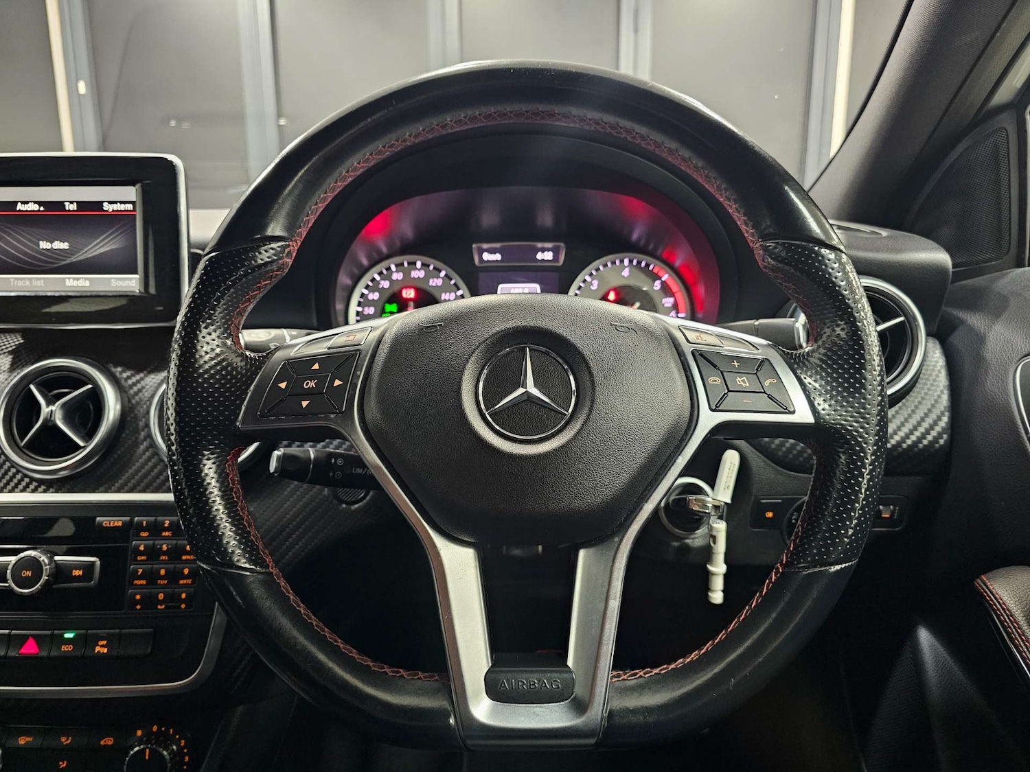 Used Mercedes-Benz A-Class 2014 for sale - 77161974: Photo 5