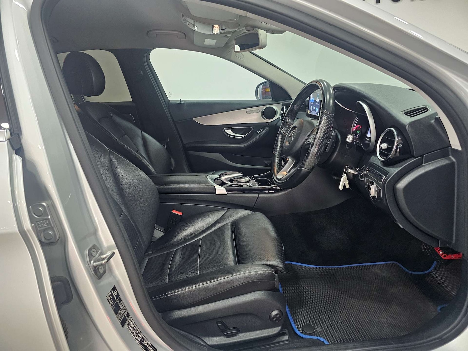 Used Mercedes-Benz C Class 2016 for sale - 77026742: Photo 3