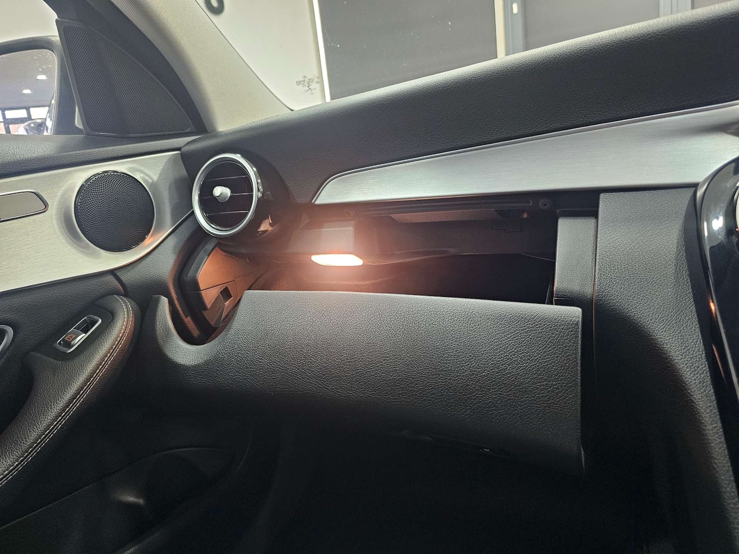 Used Mercedes-Benz C Class 2016 for sale - 77026742: Photo 77