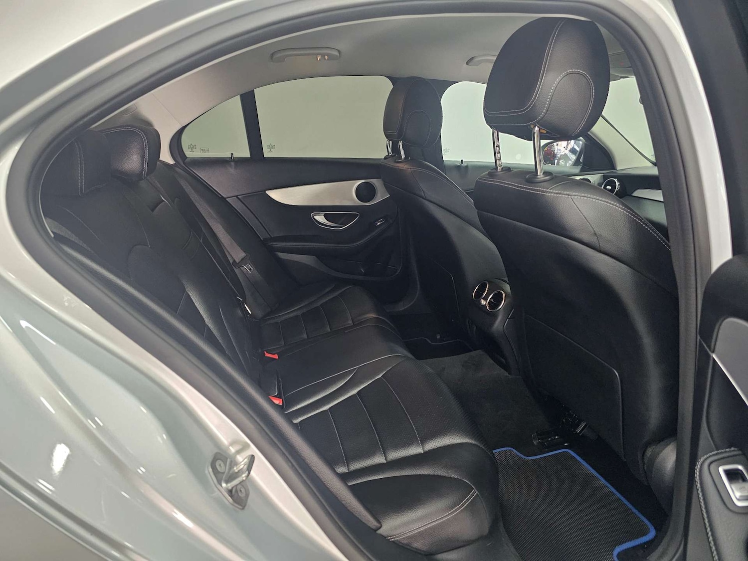 Used Mercedes-Benz C Class 2016 for sale - 77026742: Photo 80