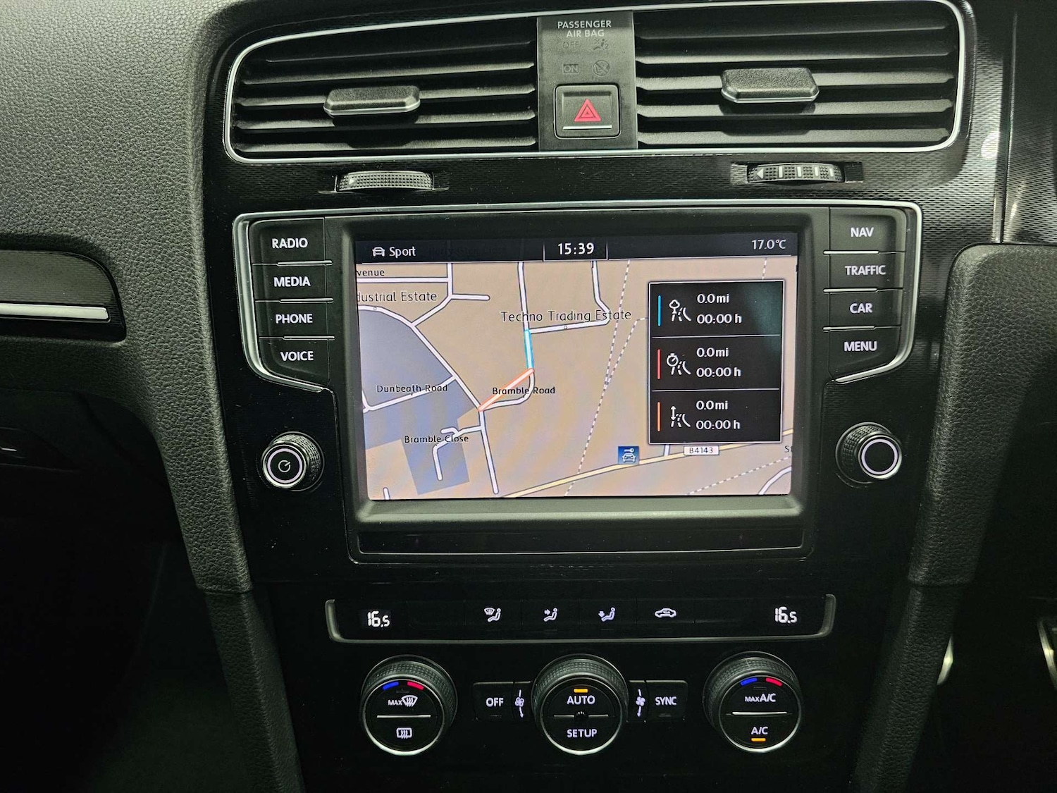 Used Volkswagen Golf 2014 for sale - 77638757: Photo 2