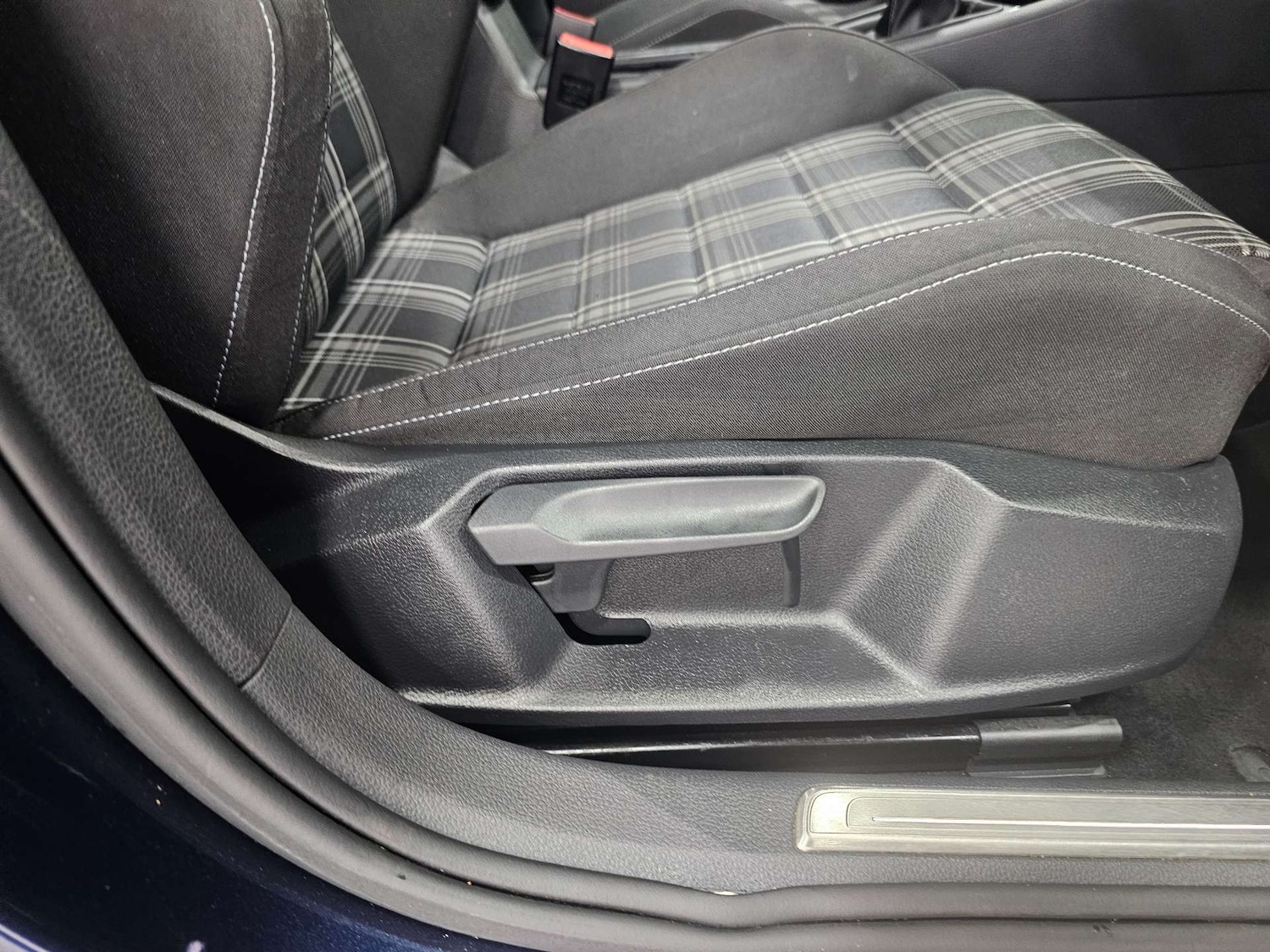 Used Volkswagen Golf 2014 for sale - 77638757: Photo 49