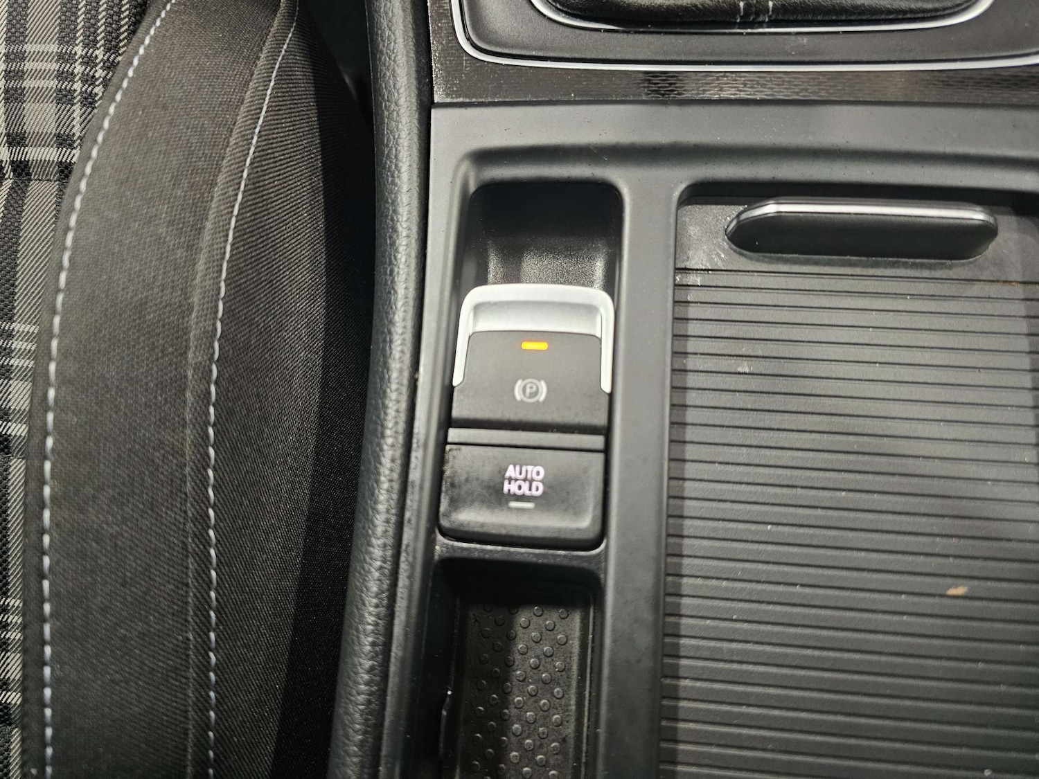 Used Volkswagen Golf 2014 for sale - 77638757: Photo 57