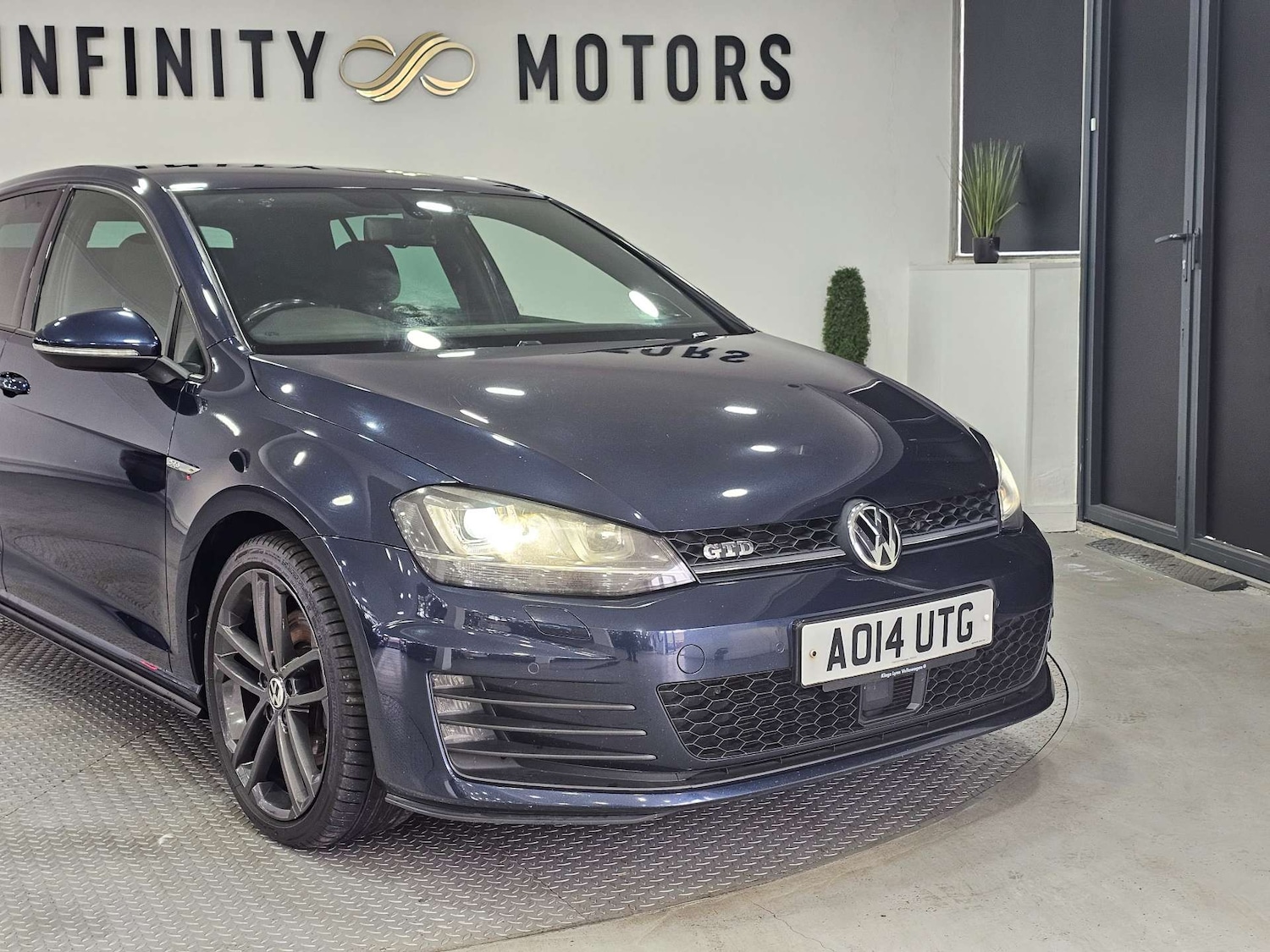 Used Volkswagen Golf 2014 for sale - 77638757: Photo 6