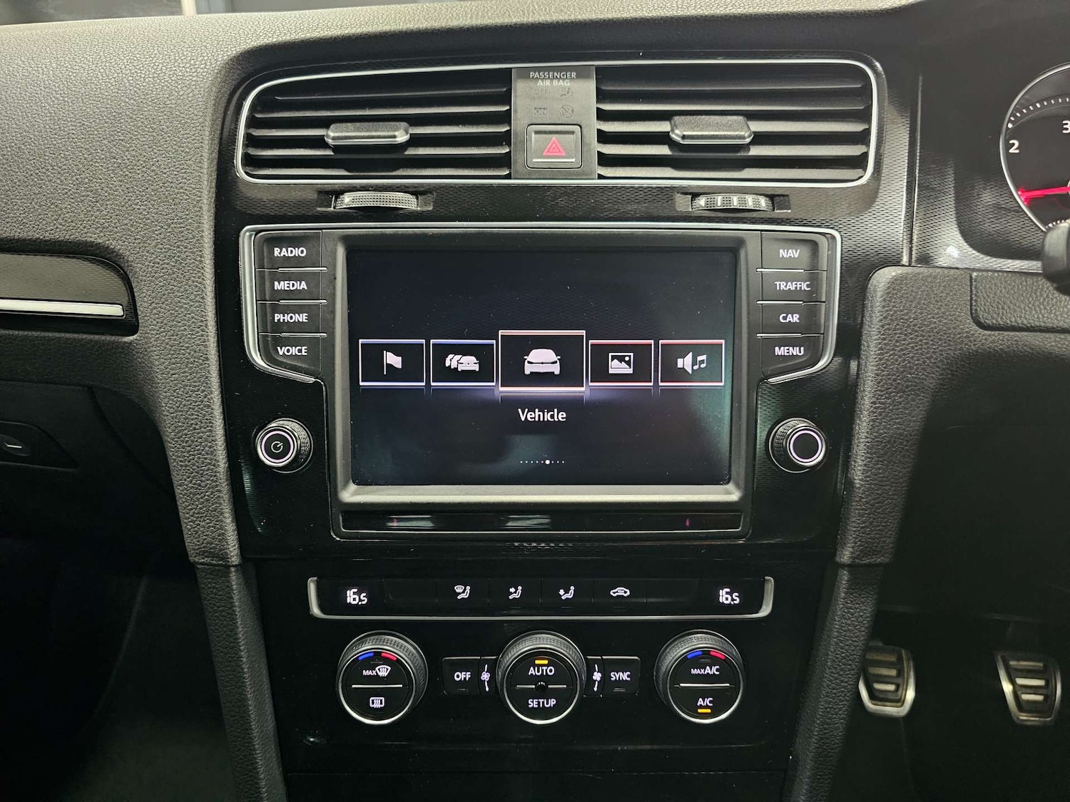 Used Volkswagen Golf 2014 for sale - 77638757: Photo 62