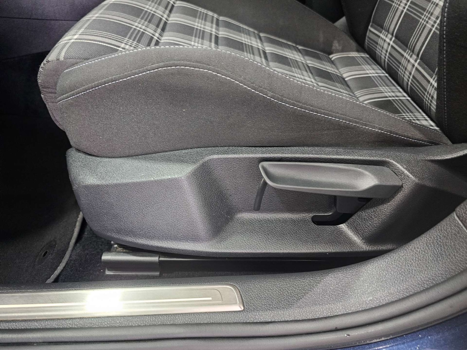 Used Volkswagen Golf 2014 for sale - 77638757: Photo 95